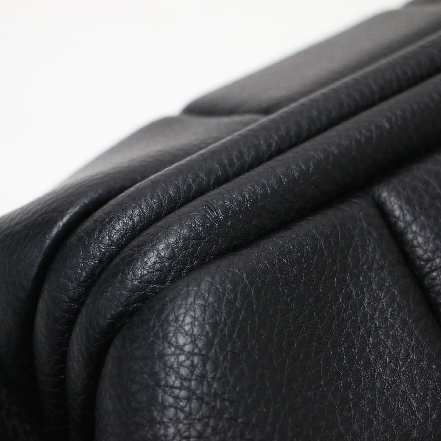 パフ クラッチバッグ / PUFF-CLUCTH スクエア キルティング フェイクレザー