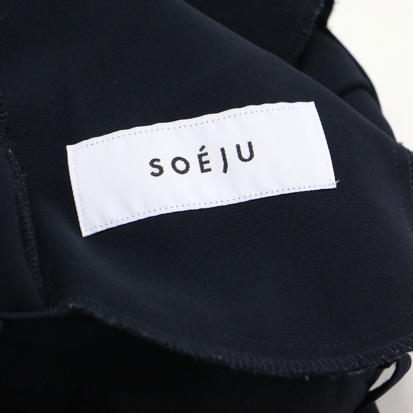 ラップ風 タックパンツ / スラックス テーパード センタープレス ギャザー