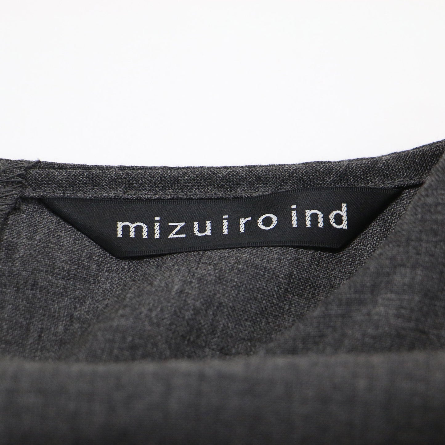 クルーネック コクーン プルオーバー / ブラウス 長袖 ドルマンスリーブ タック ワイド ウール