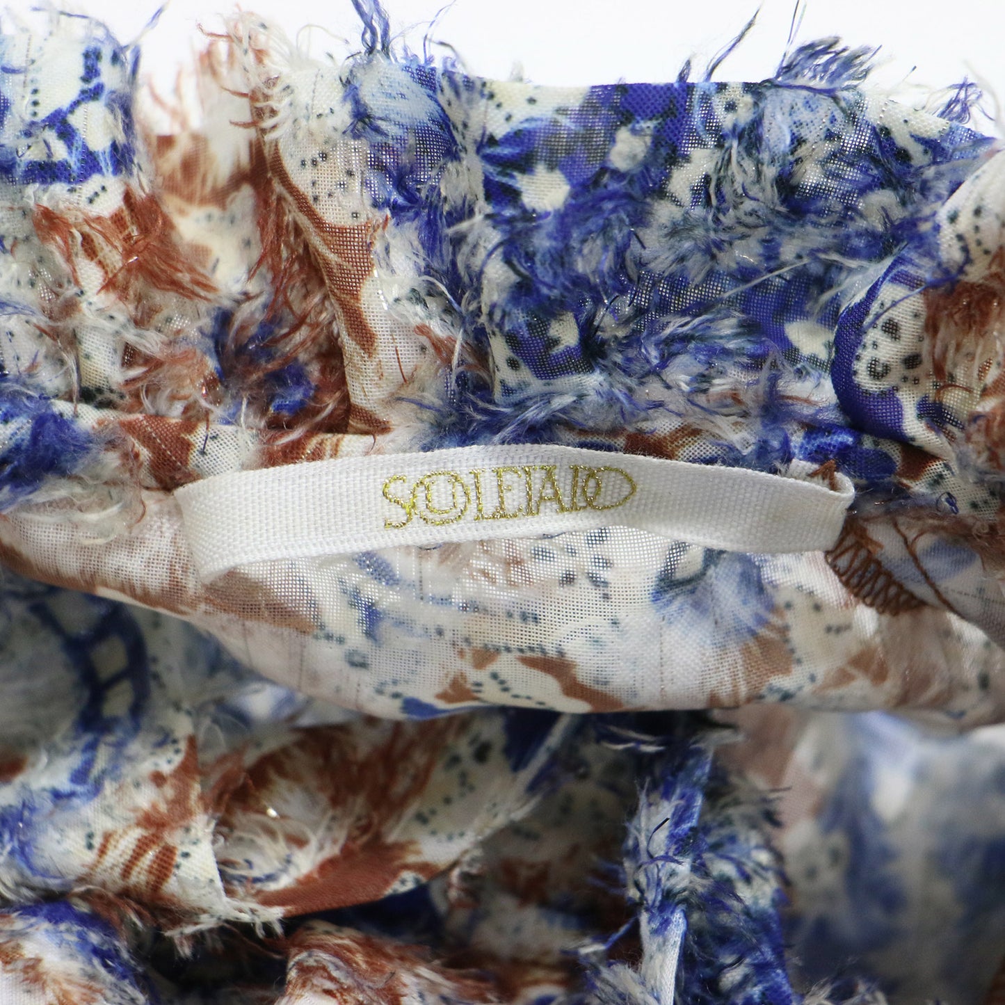 24秋冬 ポリエステル プリント ギャザー フリル ブラウス / シャツ プルオーバー ショート丈 長袖 ボリュームスリーブ シャギー