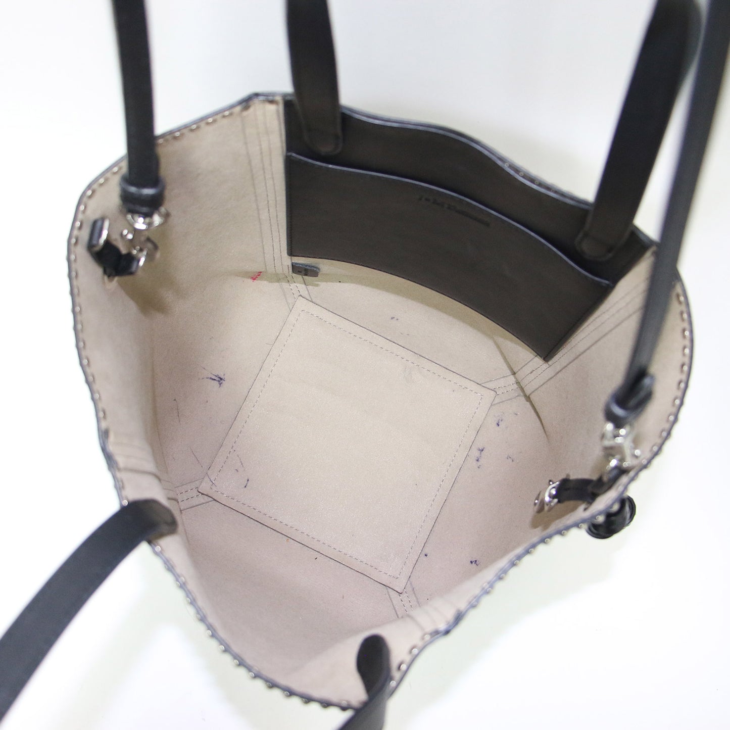 BELLE レザートートバッグ / ショルダー 2WAY 肩掛け 斜め掛け スタッズ付き 牛革