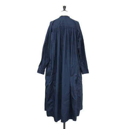 コットン ギャザー シャツワンピース / ロング 長袖 バンドカラー フレア