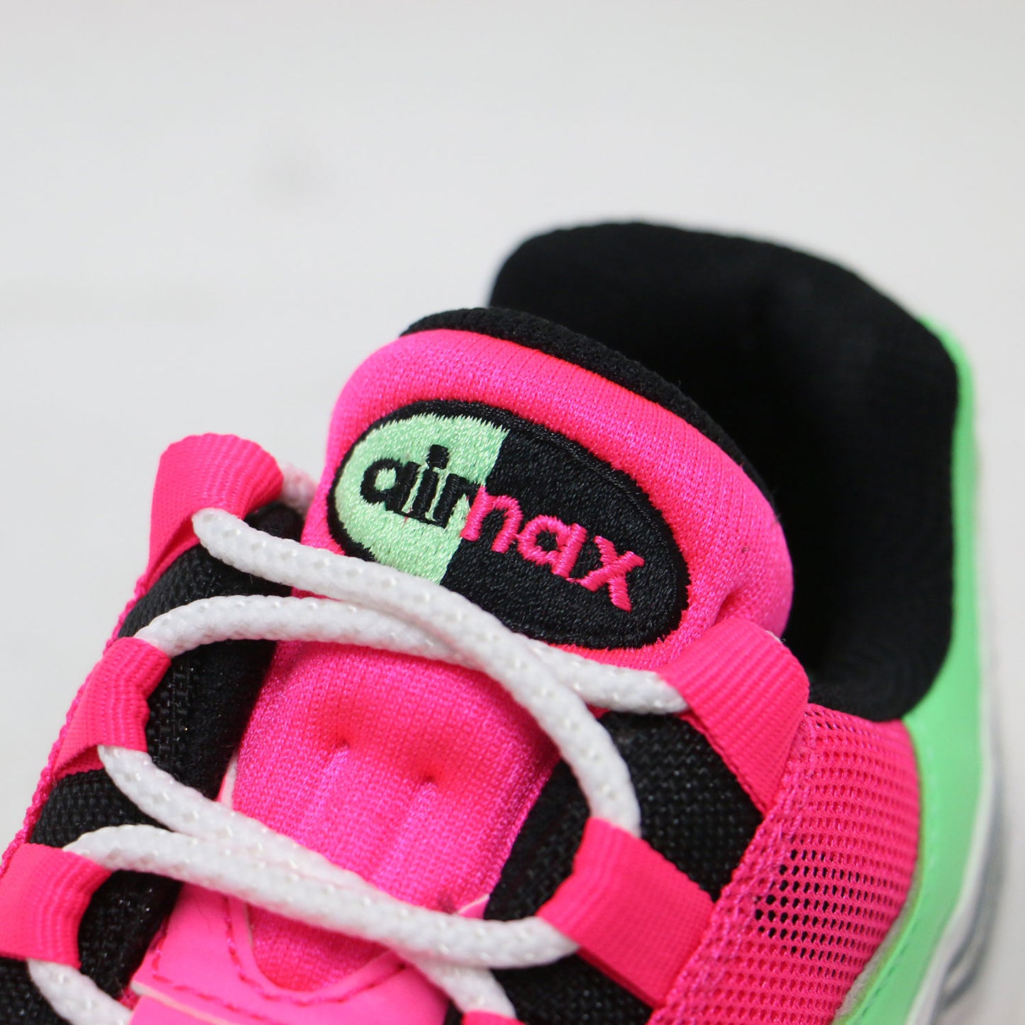 WMNS AIR MAX 95 CJ0624-101 / ナイキ エア マックス 95 ローカット レースアップ スニーカー