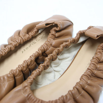 スクエアトゥ ギャザー パンプス / GatherFLT フラット レザー