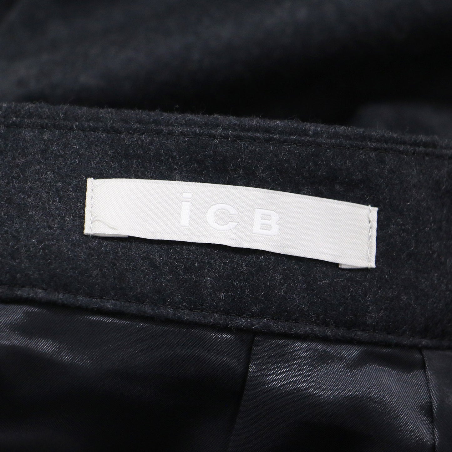 22秋冬 ウール ミルド サキソニー テーパードパンツ / スラックス センタープレス 2タック