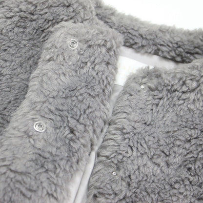 24秋冬 ランダムファー ショートベスト / ショート丈 ノーカラー パフシルエット コンパクト