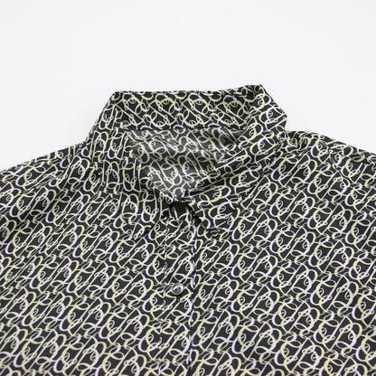 24秋冬 BBカリグラフィプリント ボウタイワンピース / ドレス 長袖 シャツカラー ミディ丈 リボン 総柄 ギャザー