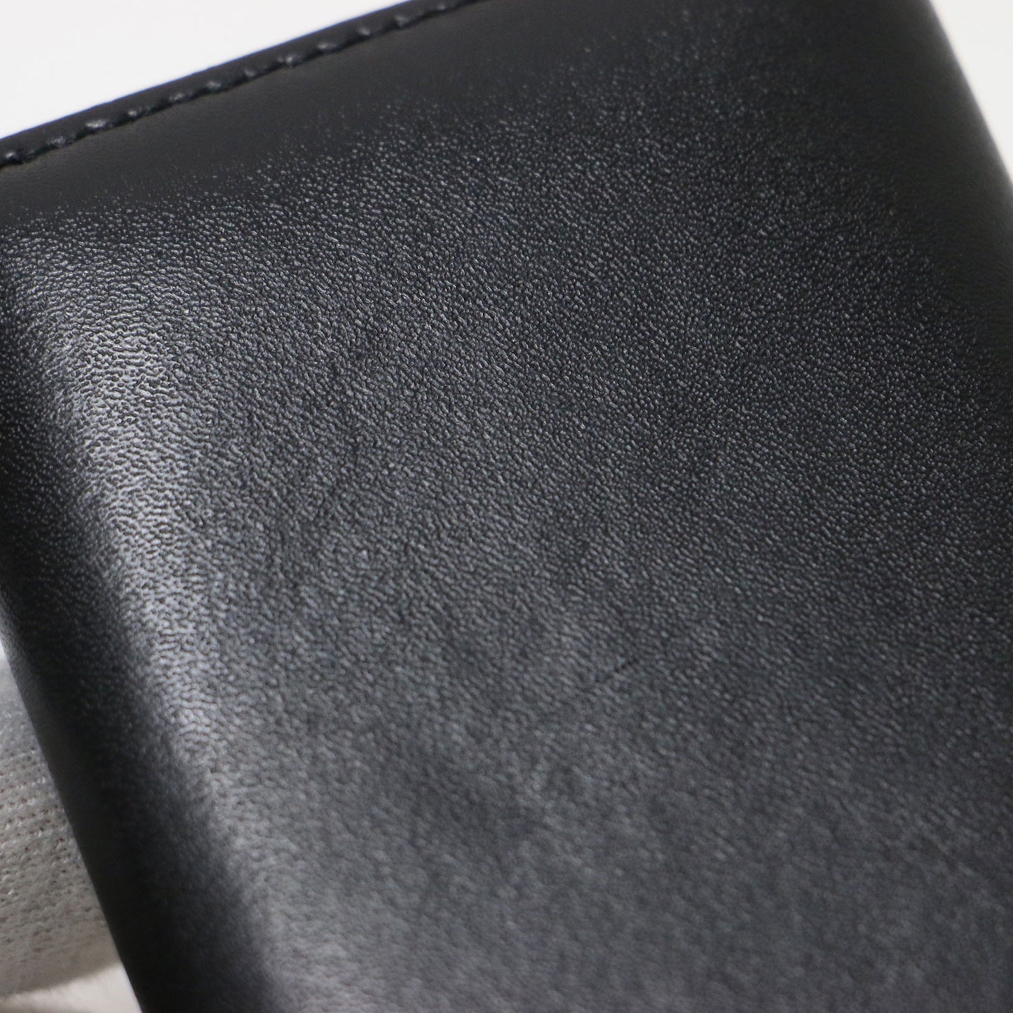 エフイズ 三つ折り財布 / 短財布 ロゴ コンパクト レザー ミニウォレット