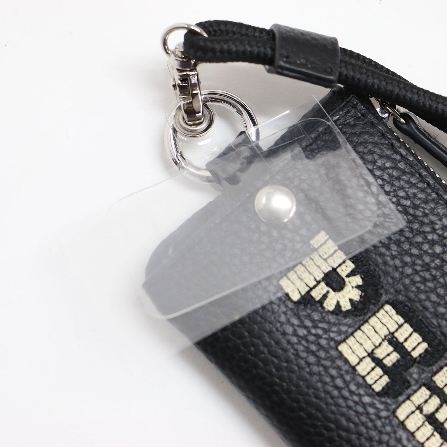 ✕ PEZ レザー モバイルストラップ ショルダー / WEB限定追加 ポーチ 猫と犬柄 ロゴ 刺繍 ユニセックス