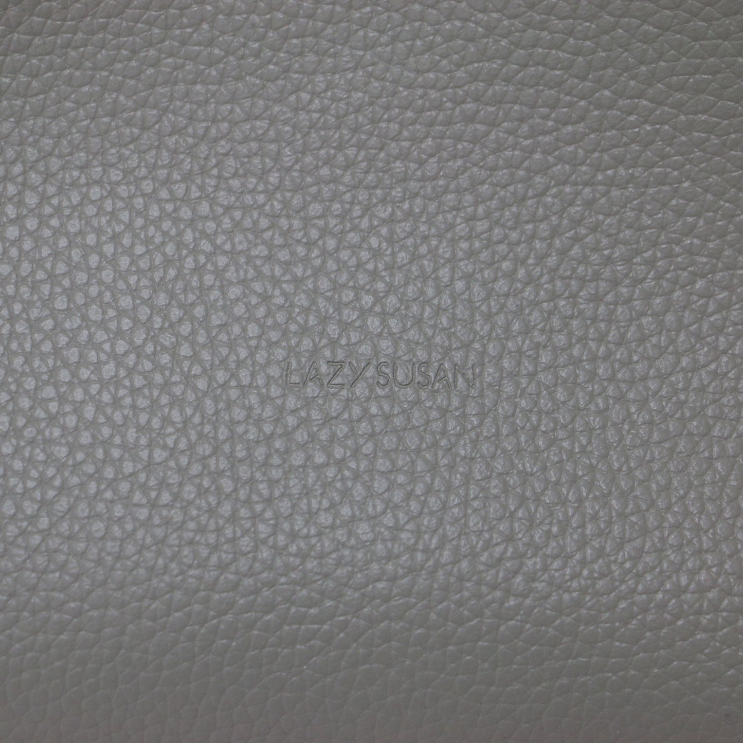 サイドタッセル ショルダーバッグ / トートバッグ 肩掛け 斜め掛け 縦型 レザー