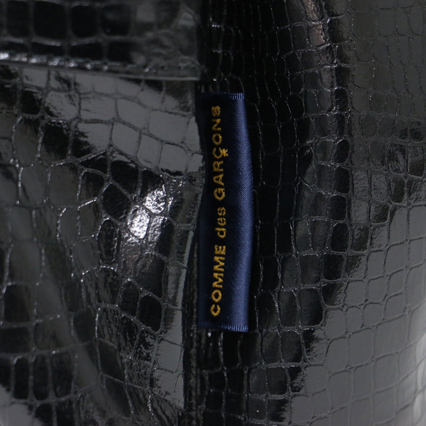 型押し レザーストラップ デイパック GB-K202 / Scale Effect Bag リュック