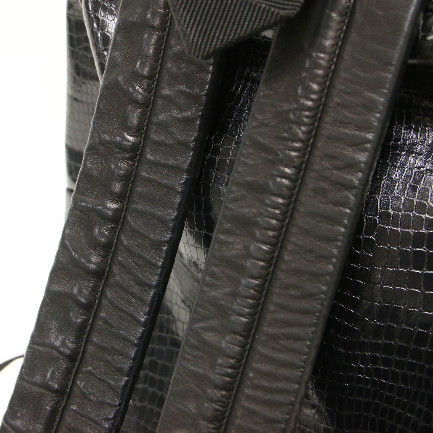 型押し レザーストラップ デイパック GB-K202 / Scale Effect Bag リュック