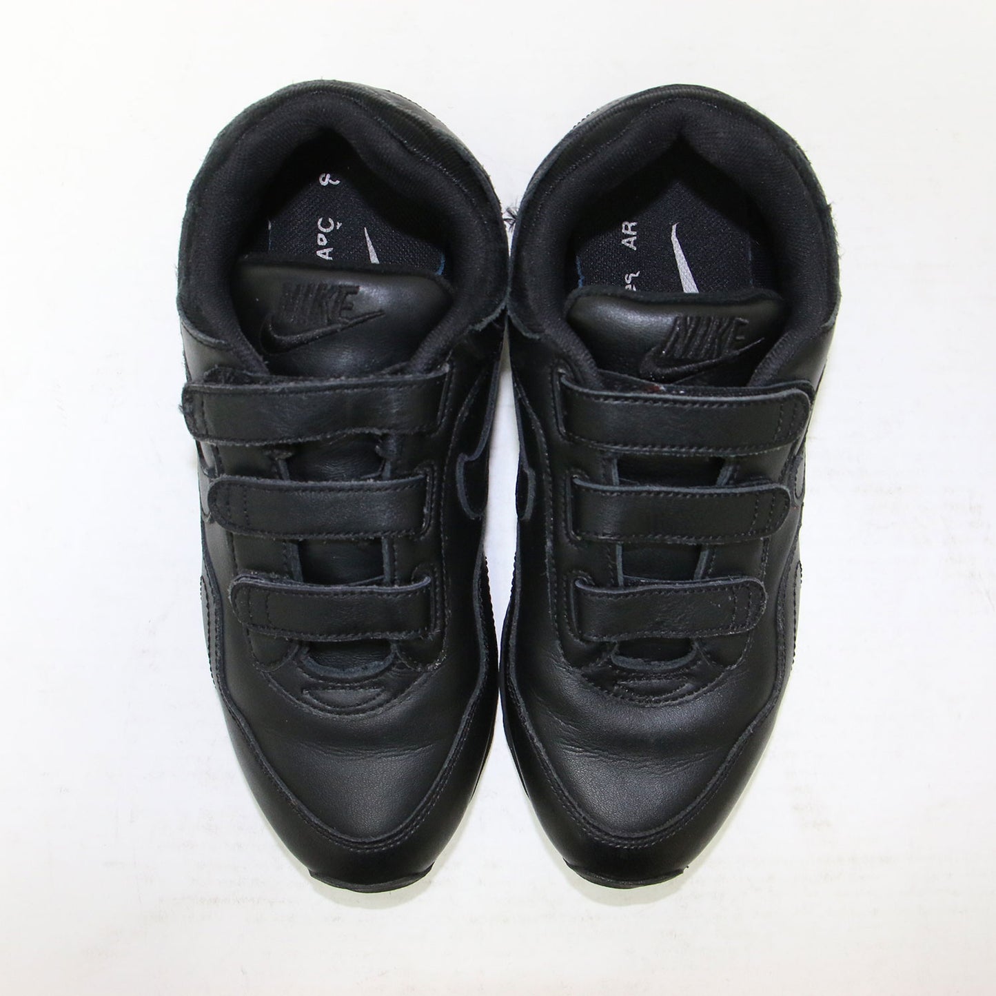 NIKE WMNS OUTBURST V CT2863-001 / レザー ベルクロ スニーカー