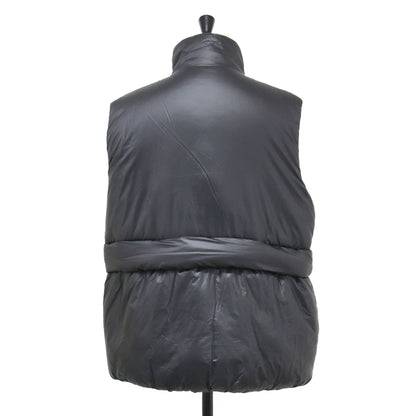 24秋冬 スタンドカラー 中わた ベスト / Shiny Quilt Vest ミドル丈 パテッド ナイロン