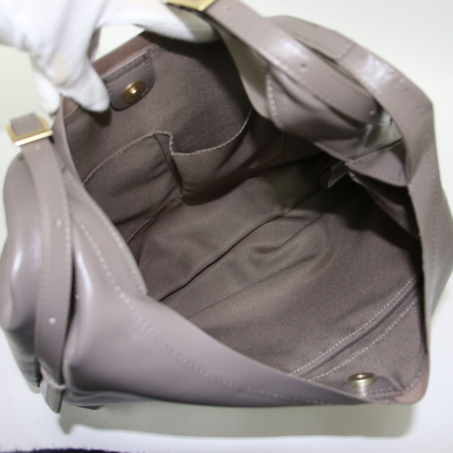 25秋冬 ショルダーバッグ トライアングル グロス / 肩掛け 斜め掛け レザー 牛革