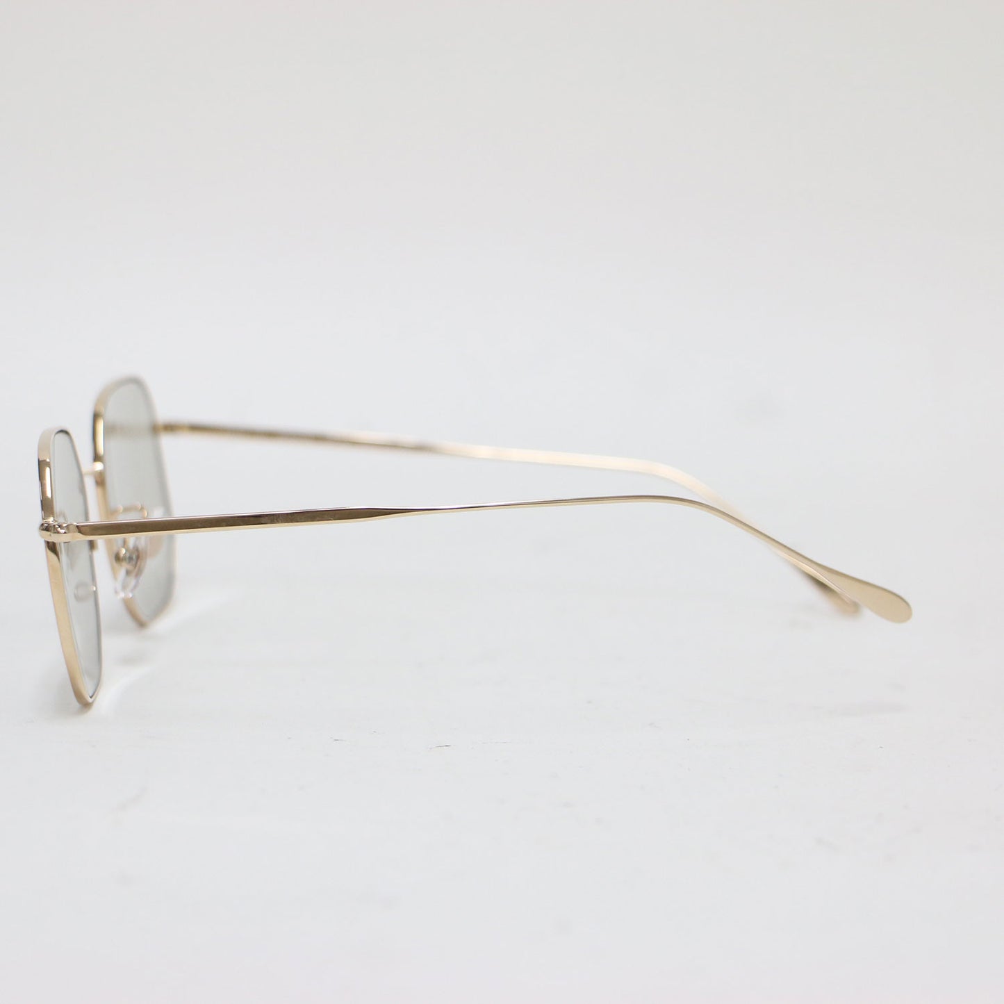 23春夏 DOMITIA スクエア型 サングラス / アイウェア メタルフレーム カラーレンズ