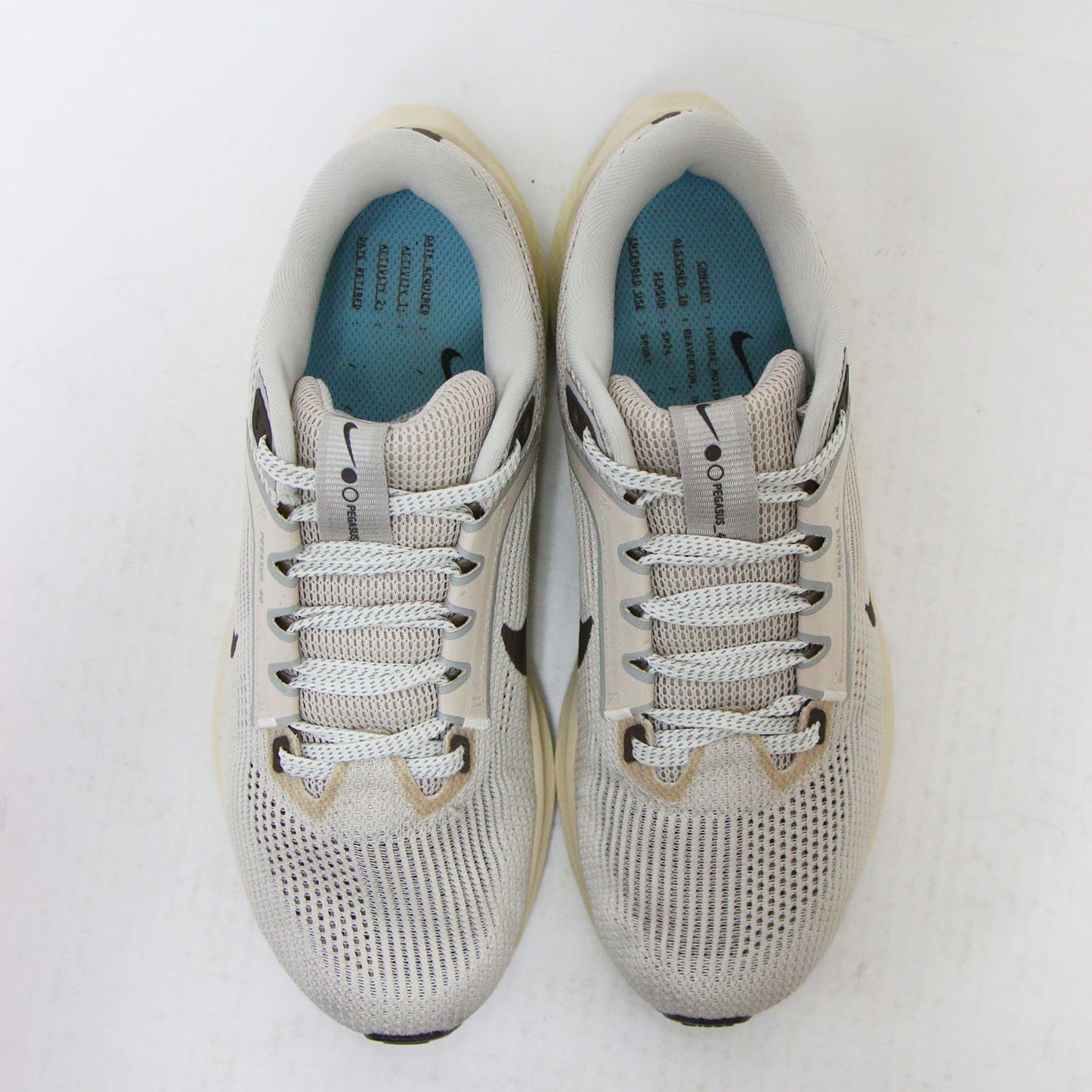 エア ズーム ペガサス 40 プレミアム スニーカー / Air Zoom Pegasus 40 PRM FZ3743-104 ランニングシューズ ローカット クッショニング エンジニアードメッシュ ロゴ