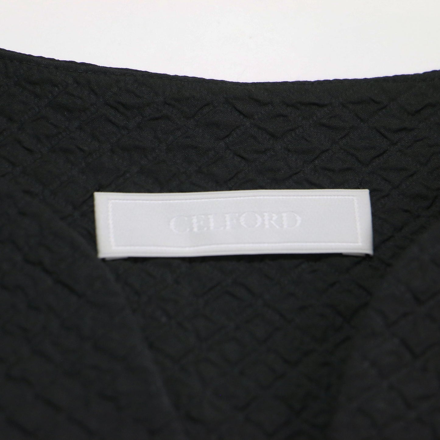 22秋冬 ふくれジャガード ボリュームワンピース / ドレス 長袖 タックスリーブ 膝丈 ハーフジップ フレア Aライン