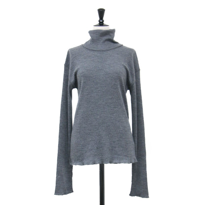 23秋冬 リブ タートル / ニット プルオーバー 長袖 コンパクトシルエット サムホール ファインメリノウール