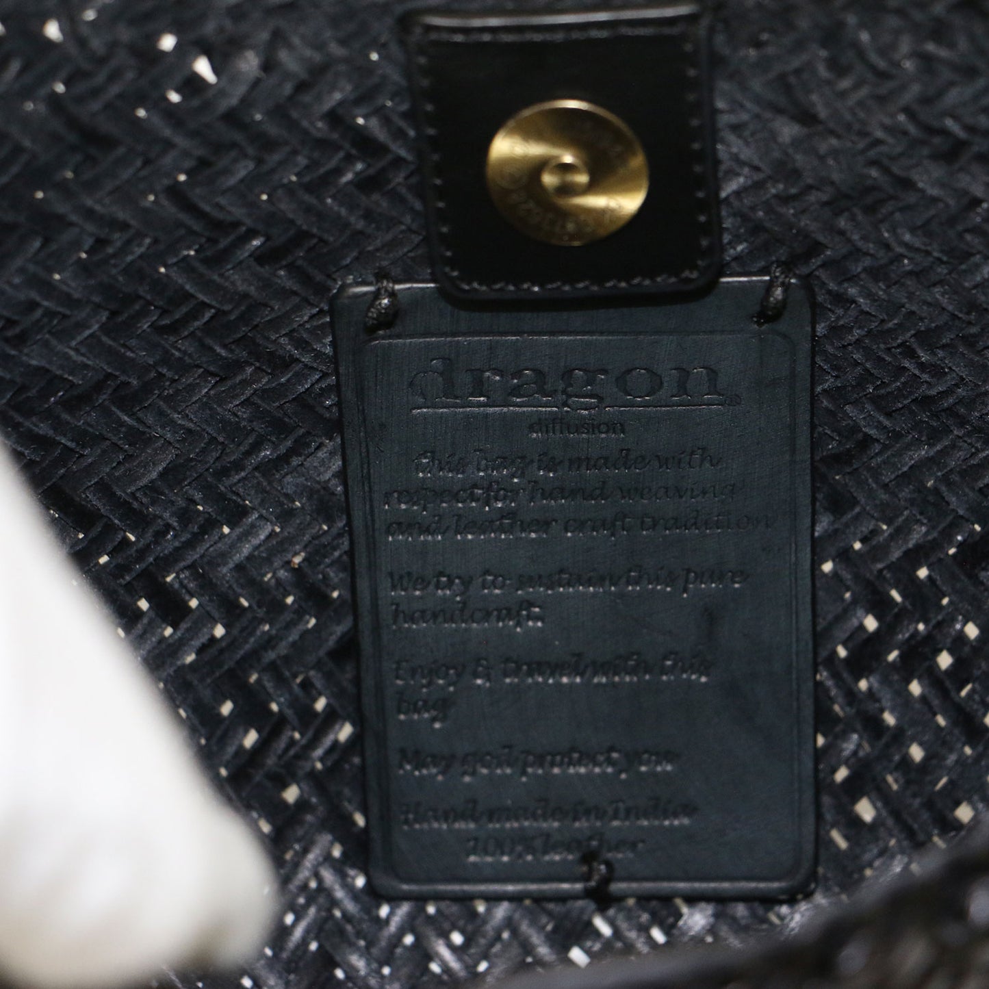 ノヴァ ルナ レザーワンショルダーバッグ / ハーフムーン 肩掛け メッシュ 編み込み