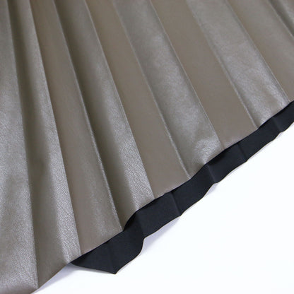 24秋冬 シンセティックレザー プリーツスカート / SYNTHETIC LEATHER PLEATS SKIRT ロング丈 ランダムヘムライン