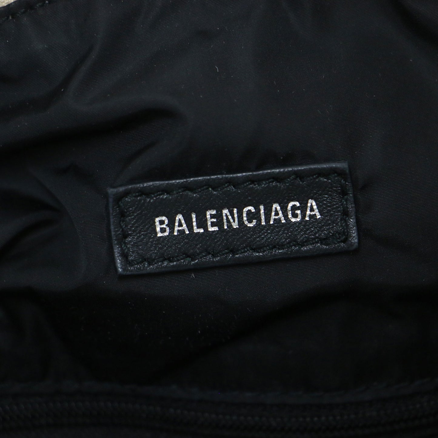 ロゴ 刺繍 ウィールスリップバッグ / ショルダーバッグ クロスボディ 肩掛け ナイロン