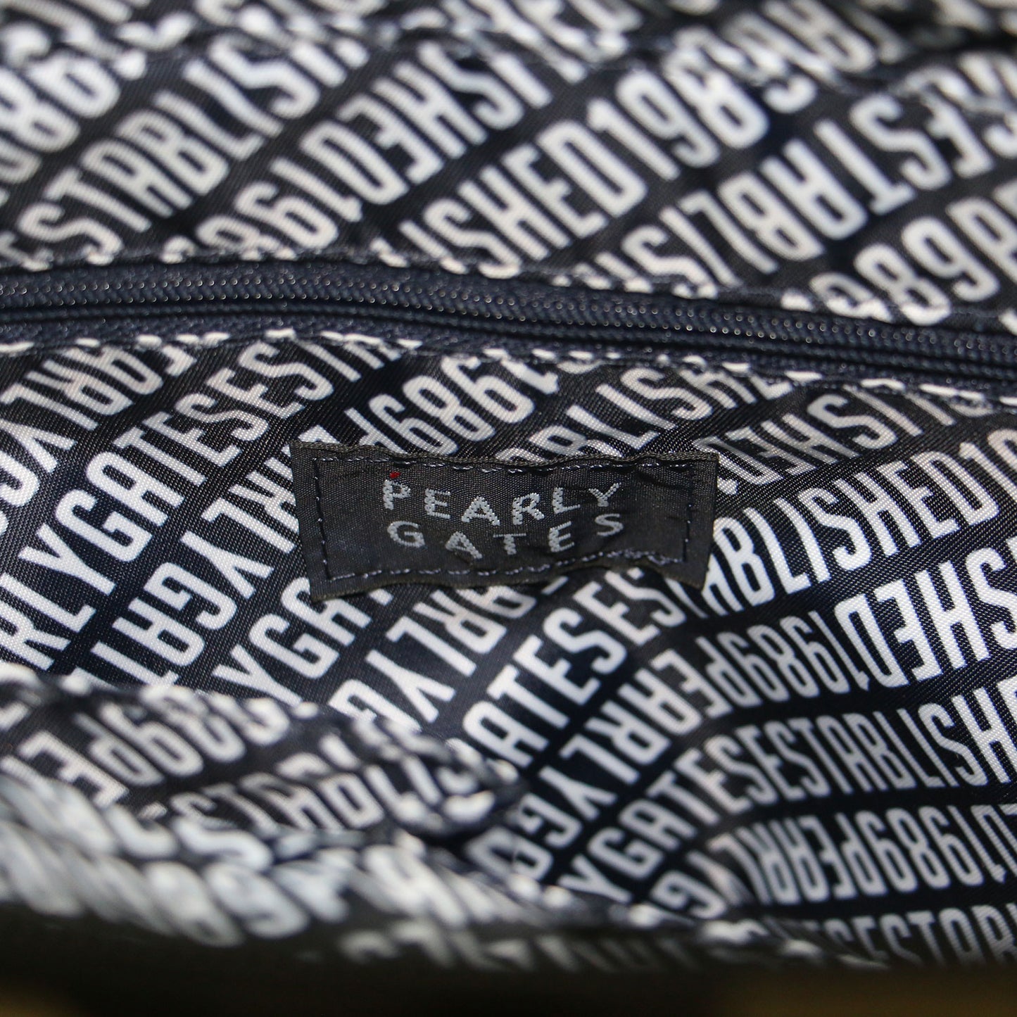 カモフラ柄 ロゴ 刺繍 カートバッグ / トートバッグ 迷彩 二コちゃん タグ 総柄