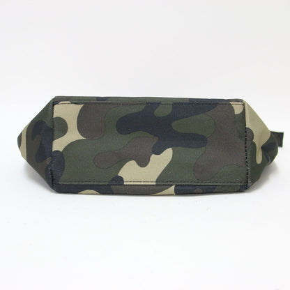 カモフラ柄 ロゴ 刺繍 カートバッグ / トートバッグ 迷彩 二コちゃん タグ 総柄