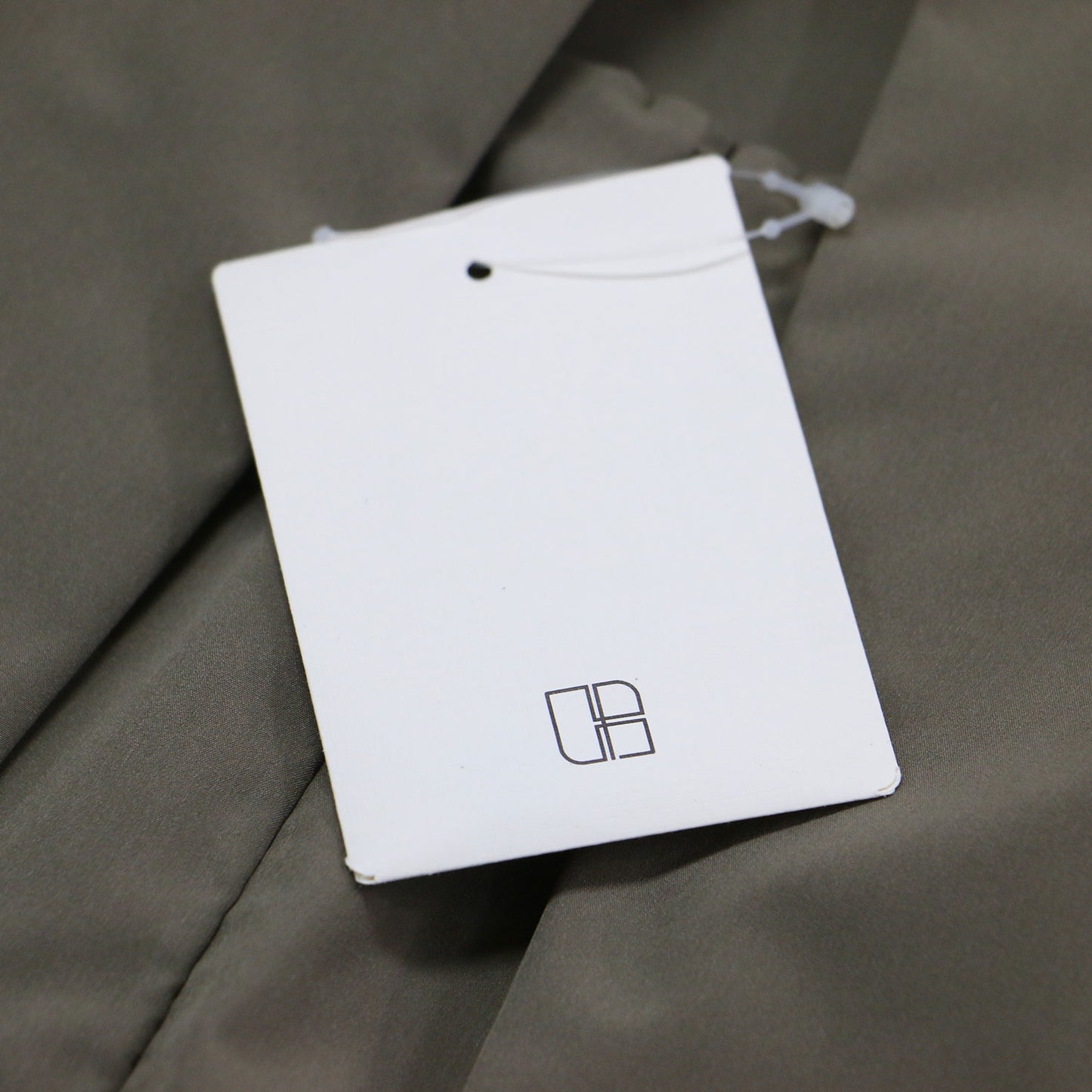 23秋冬 バックオープンギャザーワンピース / ドレス クルーネック 長袖 パフスリーブ フレア Aライン ウォッシャブル