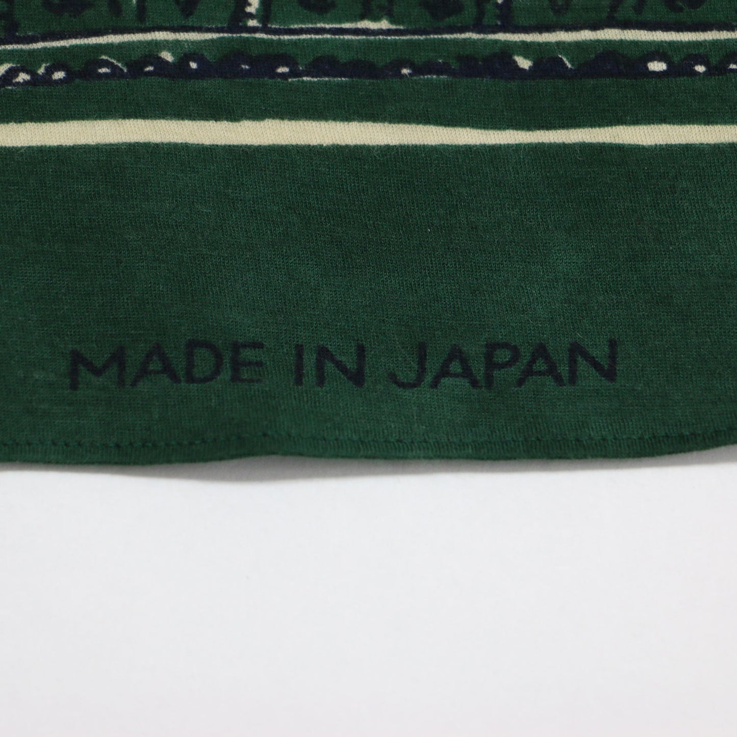 セルビッチの菱の実 バンダナ / スカーフ 花柄 正方形 ロゴ