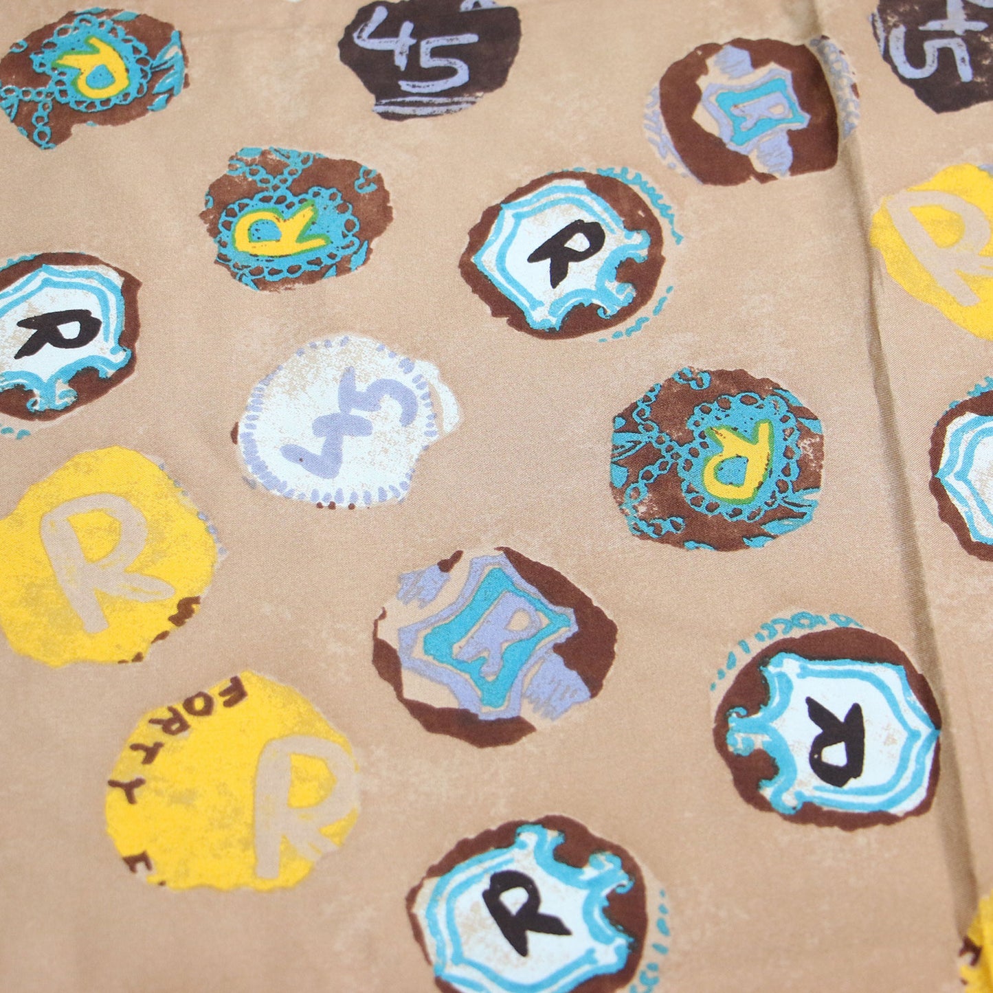 ロゴ プリント 大判 スカーフ / バンダナ 風呂敷