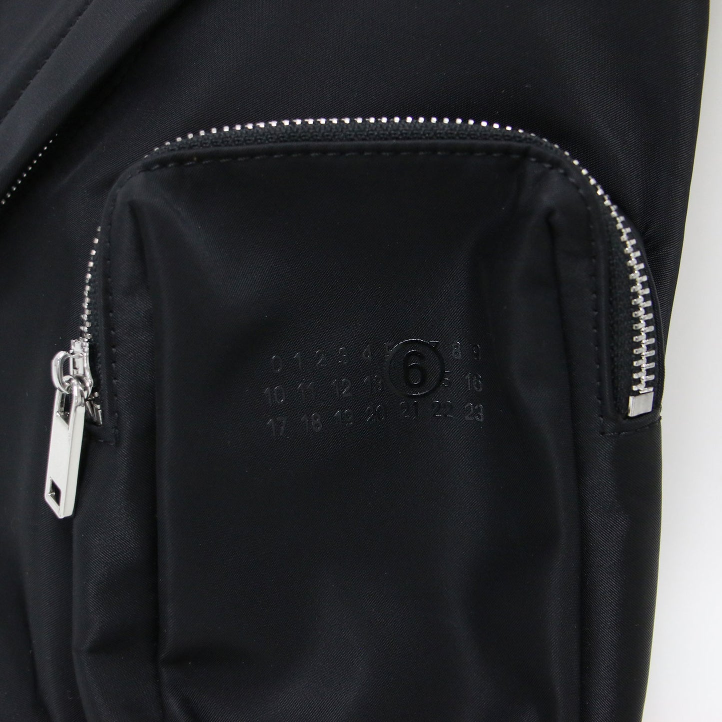 25秋冬 キッズ ジャパニーズ スリングバッグ / KIDS JAPANESE SLING BAG ボディバッグ クロスボディ ロゴ ナイロン