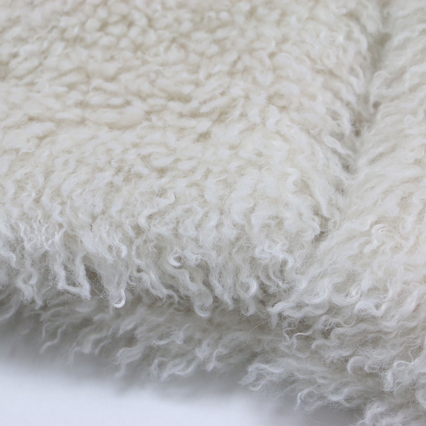 22秋冬 プードルファー クルーネック ジレ / ベスト ノースリーブ ミドル丈 フェイクファー