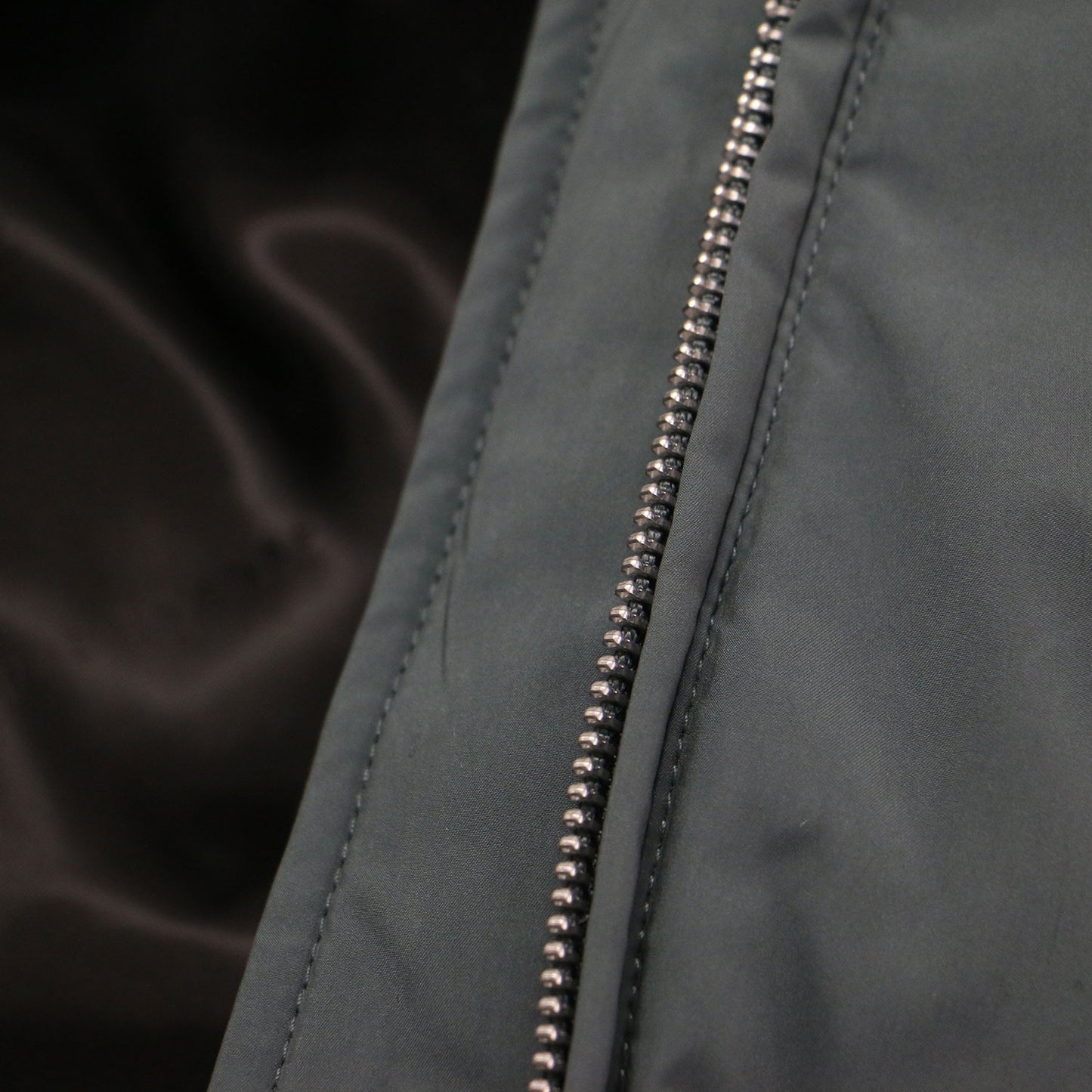 24秋冬 オルテン フード付き ダウンジャケット / olten ショートダウン 長袖 ハイネック ドロップショルダー ボックスシルエット