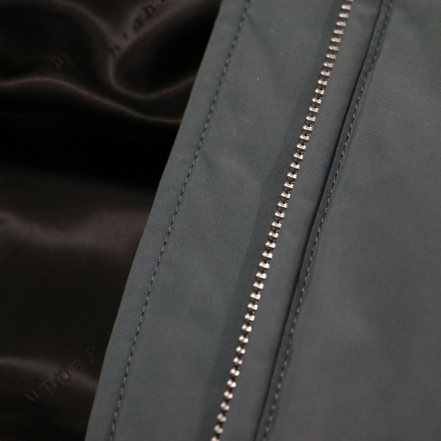 24秋冬 オルテン フード付き ダウンジャケット / olten ショートダウン 長袖 ハイネック ドロップショルダー ボックスシルエット