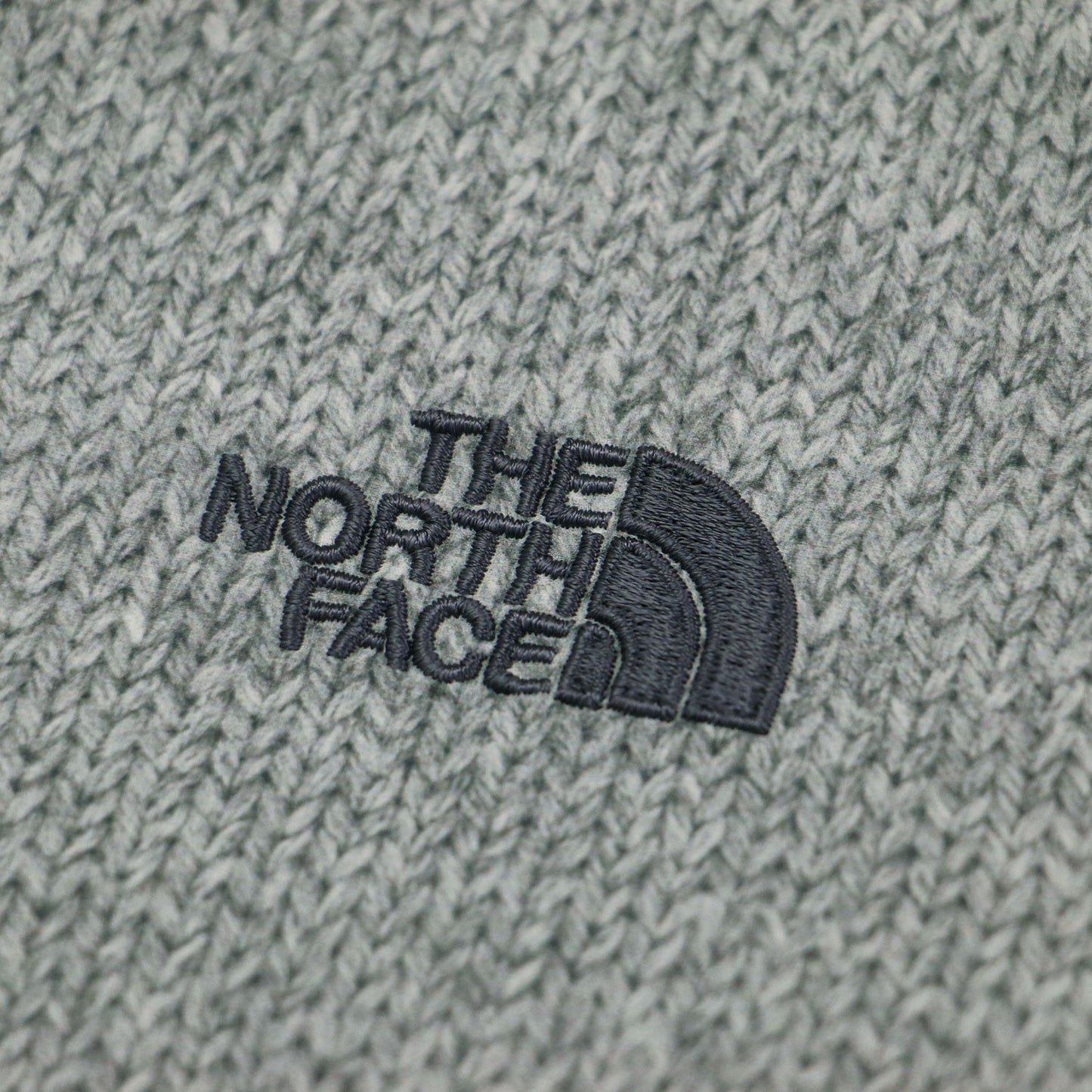 ミラージュサーマルクルー プルオーバー / 長袖 クルーネック 総柄 ファスナー ロゴ 刺繍