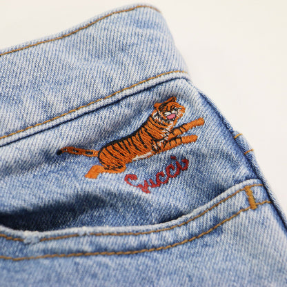 アニマル 刺繍 デニムパンツ / ストレート 5ポケット ロゴ レザーパッチ コットン