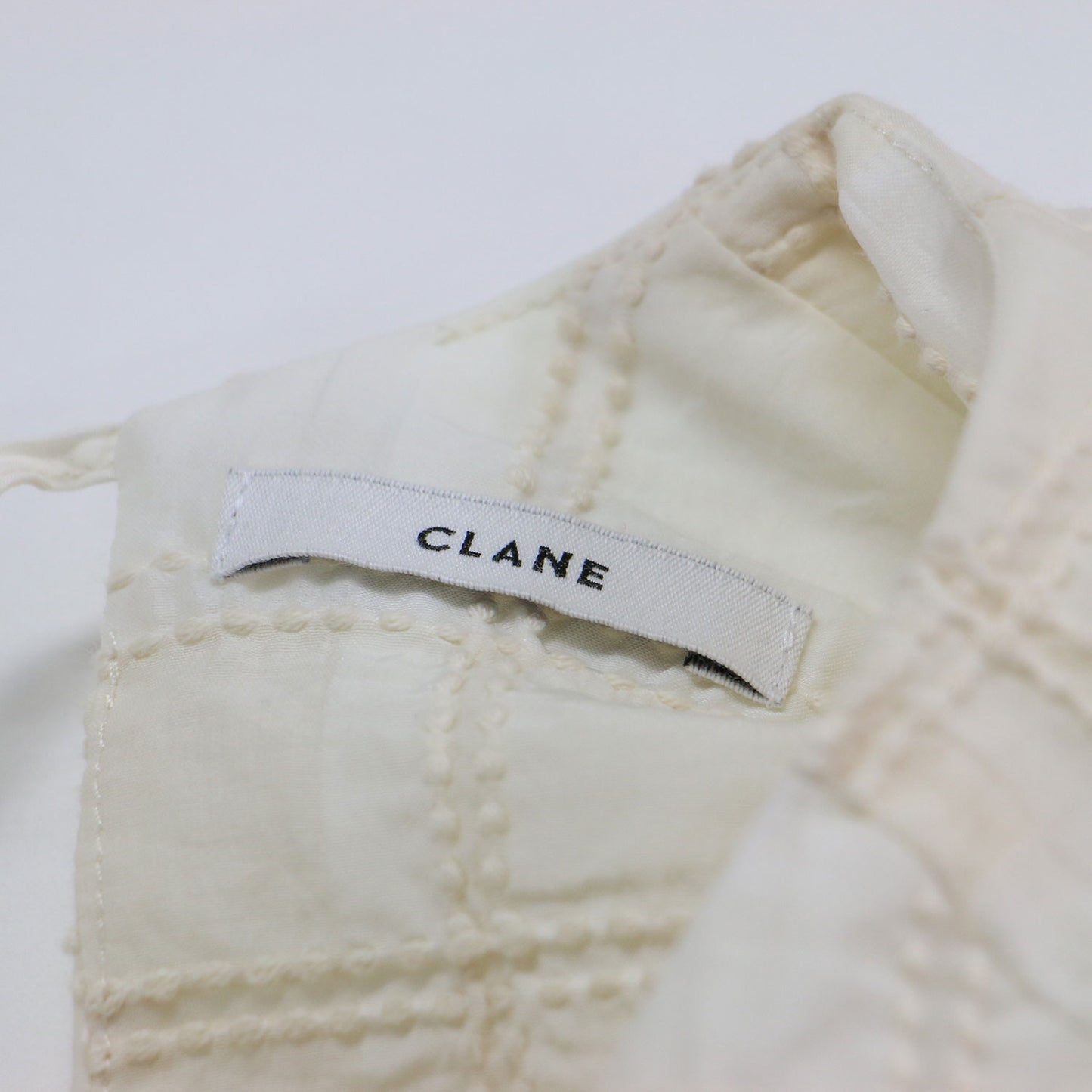 Vネック シアー チェック ブラウス / SHEER CHECK TUCK WAIST BLOUSE シャツ 長袖 タック 刺繍 コットン