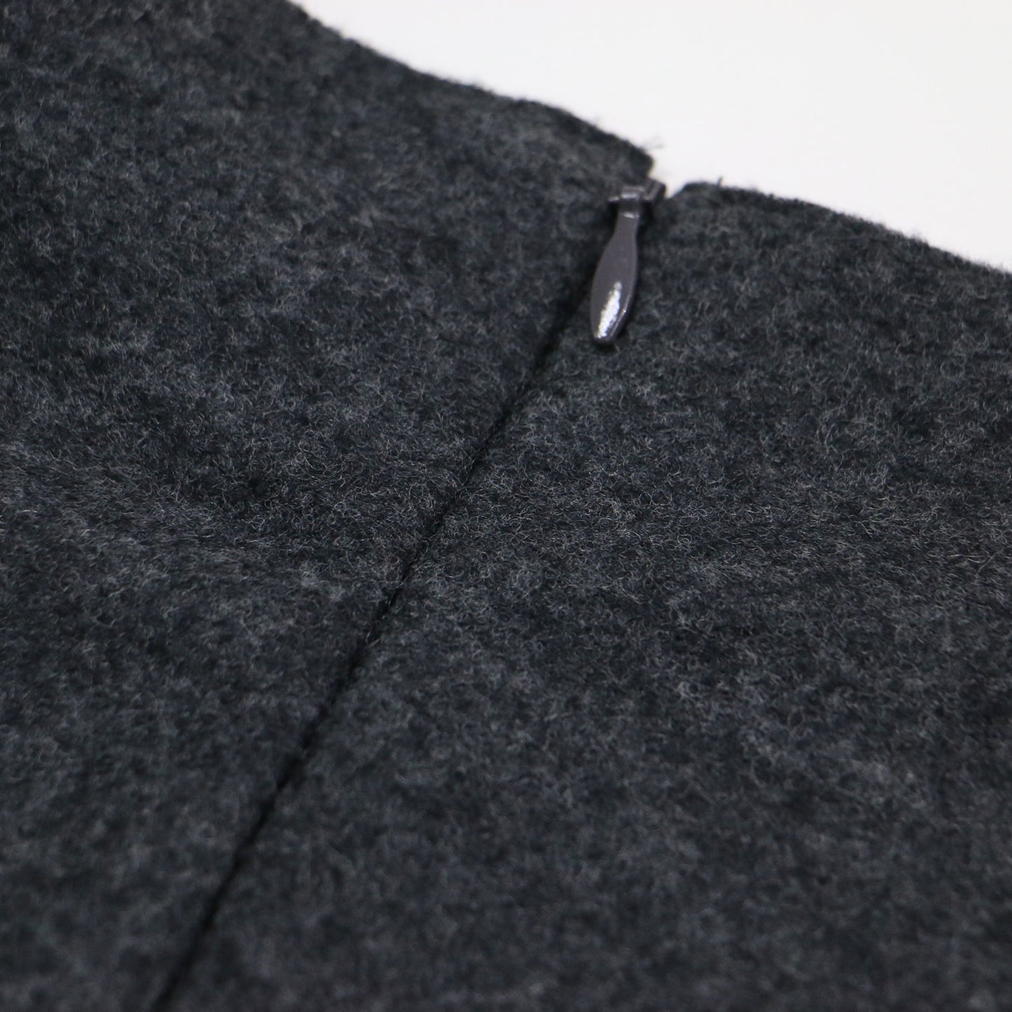 ウール ロングスリーブ プルオーバー / ブラウス クルーネック フリル ボックスシルエット