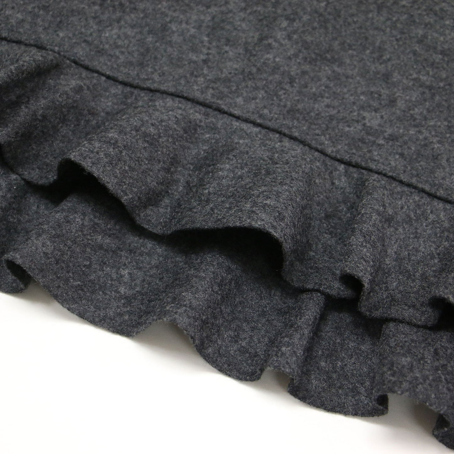 ウール ロングスリーブ プルオーバー / ブラウス クルーネック フリル ボックスシルエット