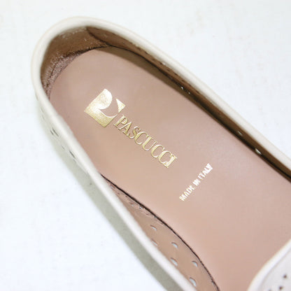 24春夏 カットワーク スリッポン / フラットシューズ ラウンドトゥ レザー