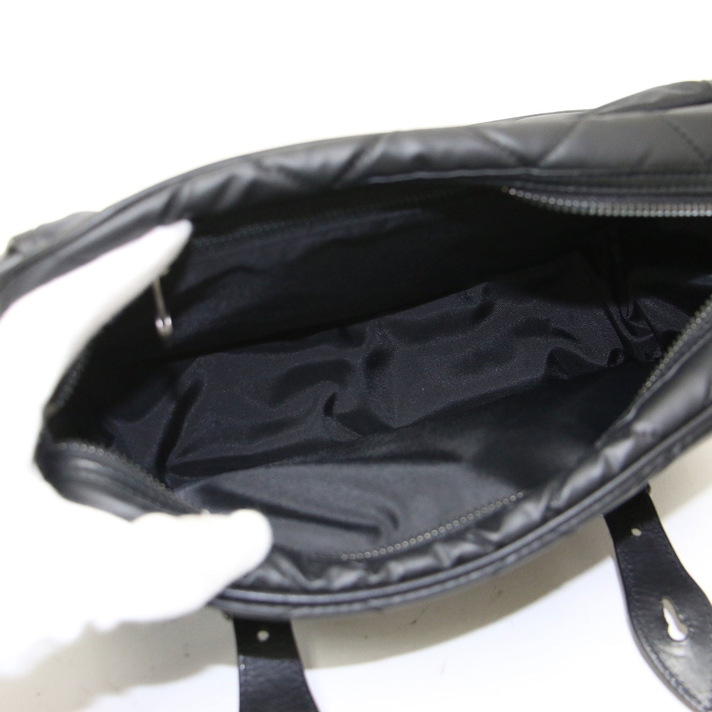 バチュー サーパス キルティング キャリーオール / ショルダーバッグ 2WAY 肩掛け クロスボディ ナイロン 牛革