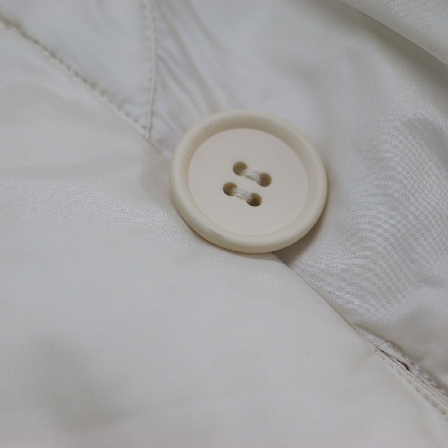 クロスカラーダウン / 長袖 ミドル丈 ハイネック ボリュームシルエット フェザー ダウン