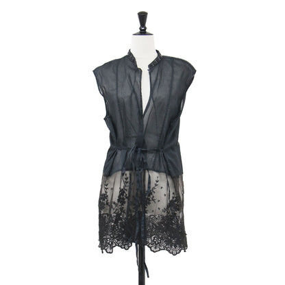 24秋冬 レース 刺繍 オーガン ビジュー ベスト / ジレ ノースリーブ スタンドカラー ボタンレス ビーズ シアー コットン