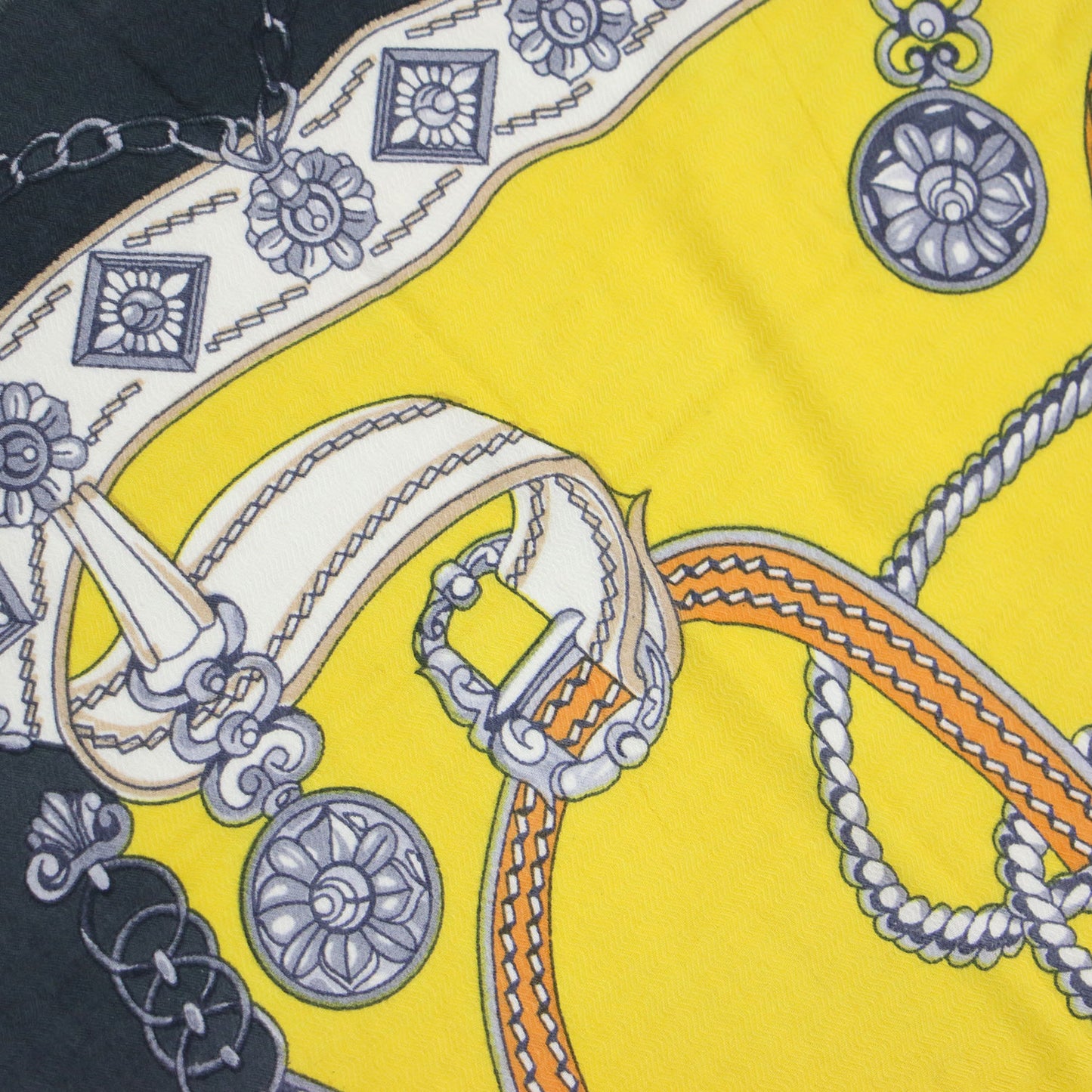 スカーフ柄 プリント ストール / 正方形 フリンジ 総柄 ウール カシミヤ シルク