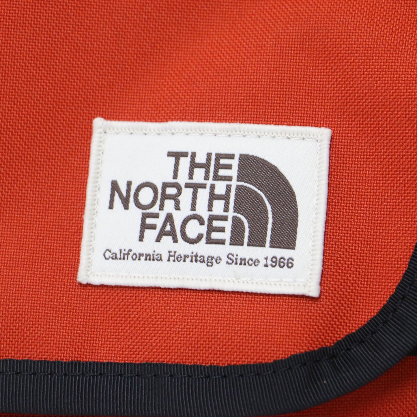 ショルダー ポーチ NMJ72102 / K Shoulder Pouch ショルダーバッグ 斜め掛け フラップ