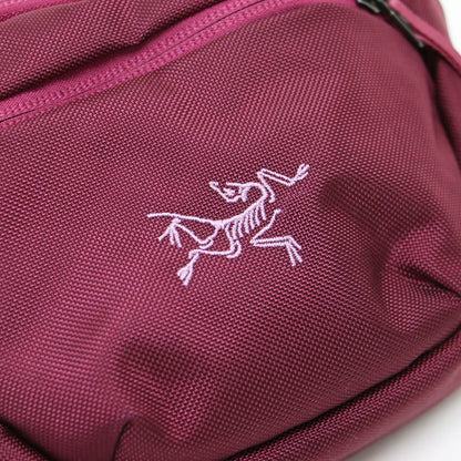 MAKA 2 WAISTPACK ボディバッグ / マカ ショルダーバッグ サコッシュ ロゴ刺繍 ナイロン