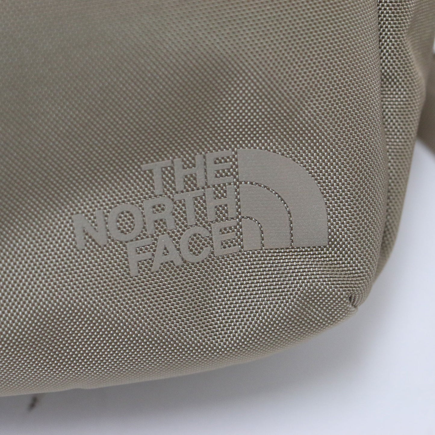 シャトル デイパック スリム / Shuttle Series バックパック リュック ビジネスバック 背面パネル ロゴ