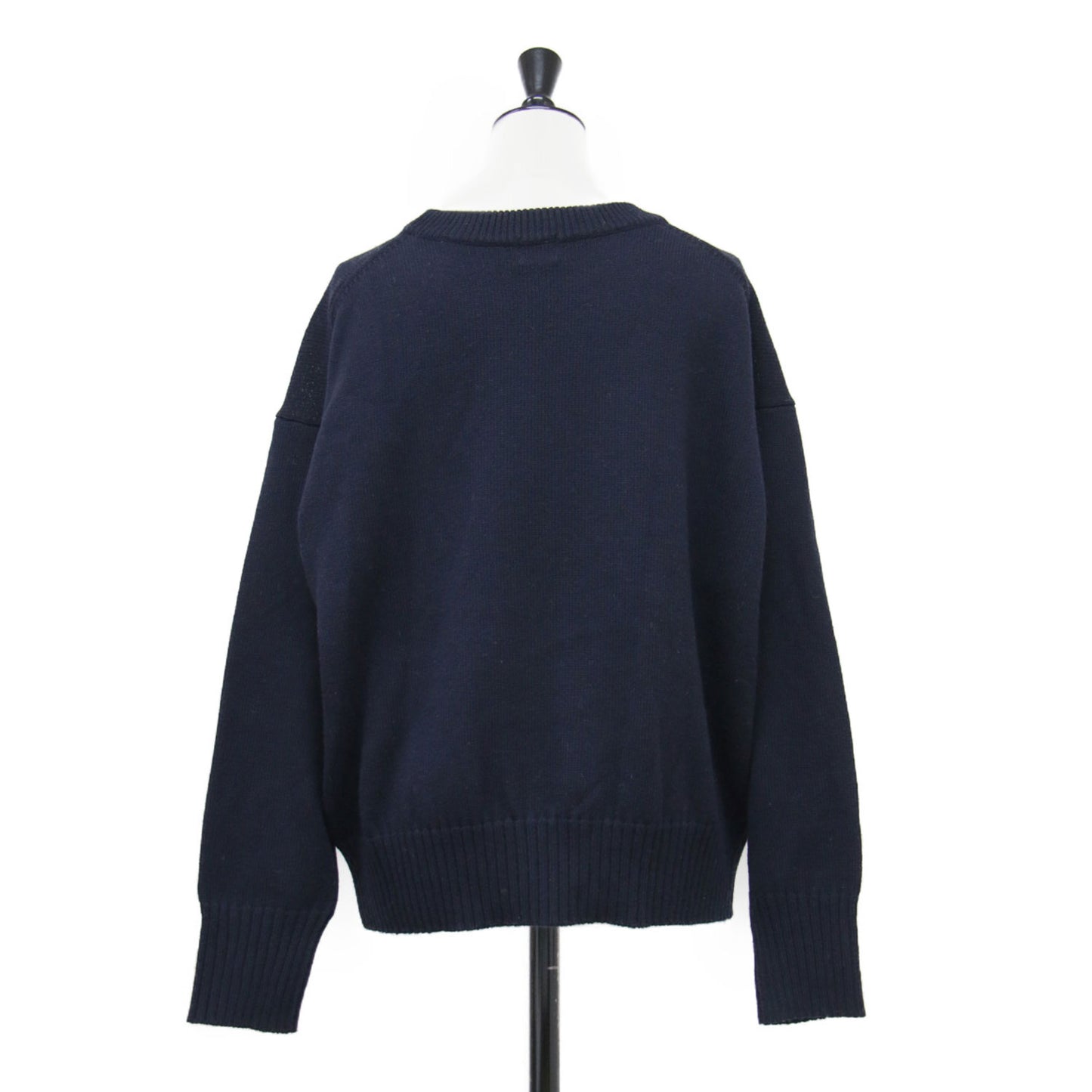 23秋冬 ロゴ ニット プルオーバー ニット ウォッシャブル / プルオーバー クルーネック ドロップショルダー 長袖 ミドルゲージ ウール