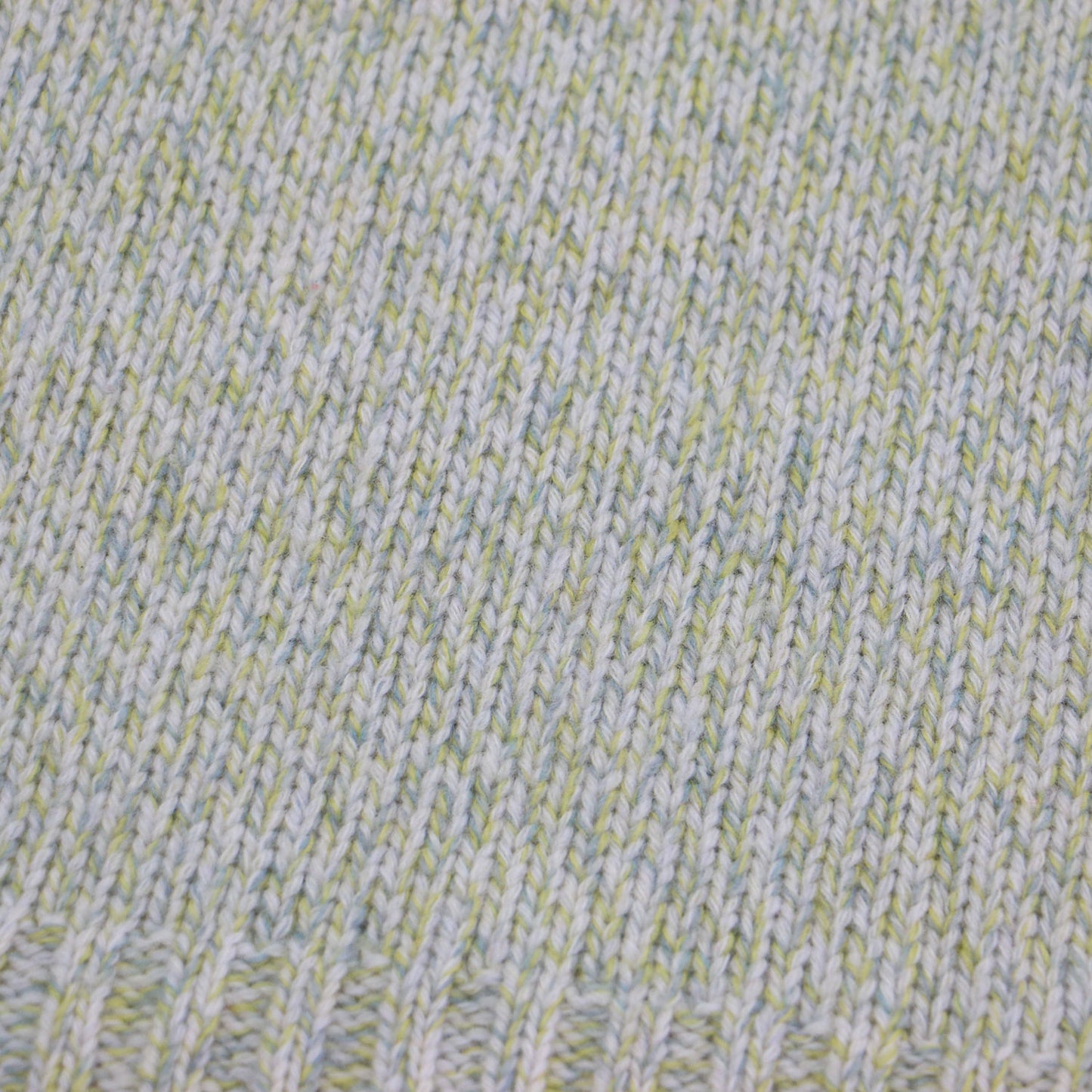 21秋冬 ジーロンラムズウール タートルネック プルオーバー / ニット ドロップショルダー コンパクト リブ スリット